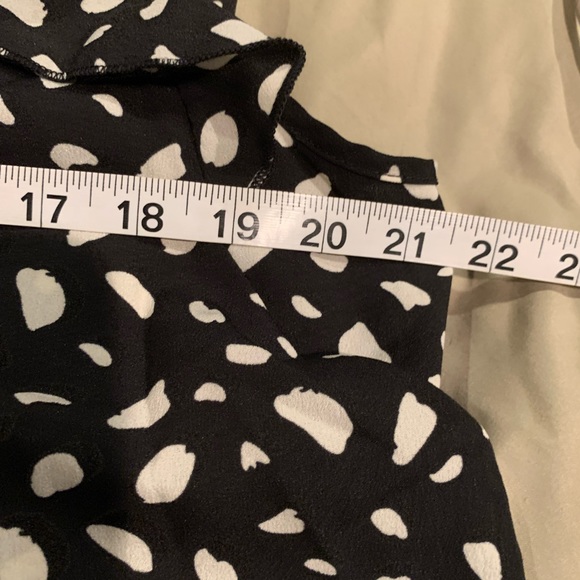 SHEIN black and white blouse size Large - Picture 6 of 7